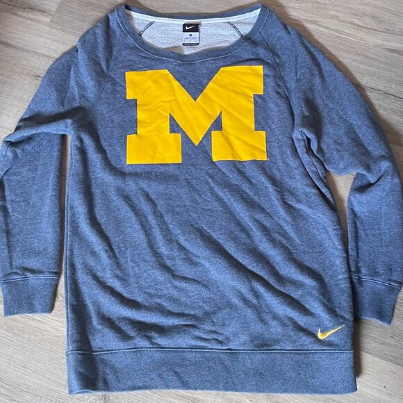 Vintage Y2K Nike Michigan Wolverines Grey Sweatshirt SMALL Nike Crewneck Nike - Picture 1 of 5